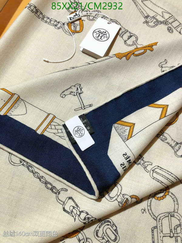 Hermes-Scarf Code: CM2932 $: 85USD