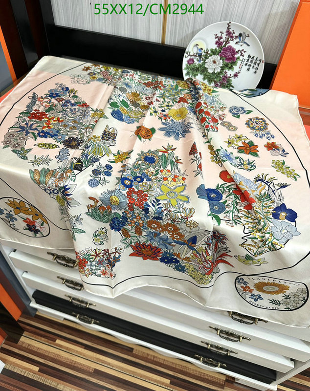 Hermes-Scarf Code: CM2944 $: 55USD