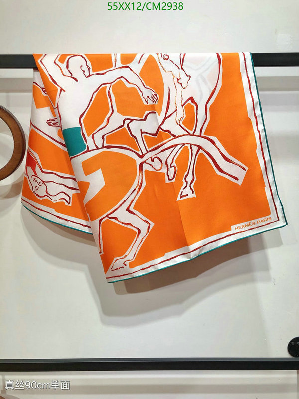 Hermes-Scarf Code: CM2938 $: 55USD