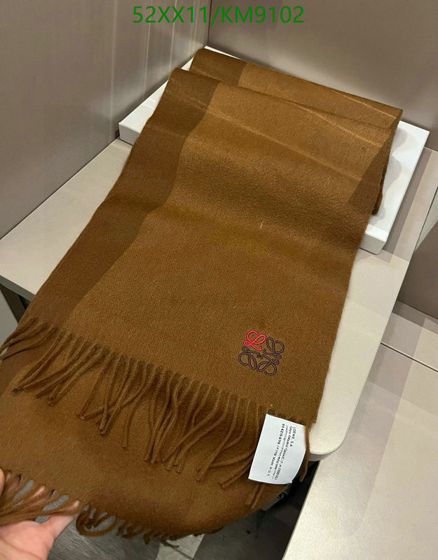 Loewe-Scarf Code: KM9102 $: 52USD