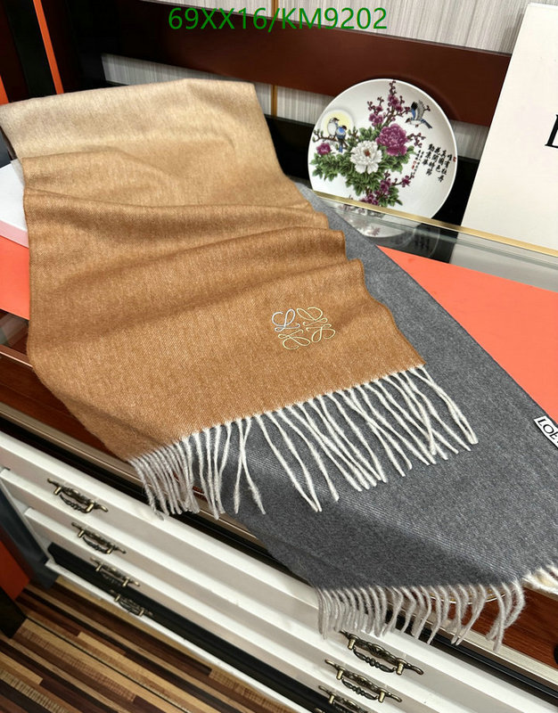 Loewe-Scarf Code: KM9202 $: 69USD