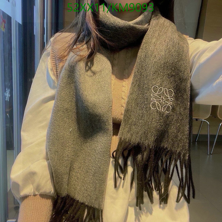 Loewe-Scarf Code: KM9093 $: 52USD