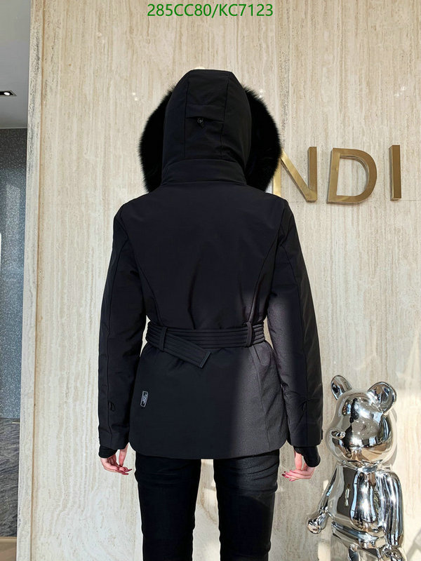 Moncler-Down jacket Women Code: KC7123 $: 285USD