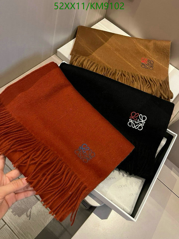 Loewe-Scarf Code: KM9102 $: 52USD