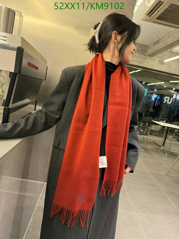 Loewe-Scarf Code: KM9102 $: 52USD