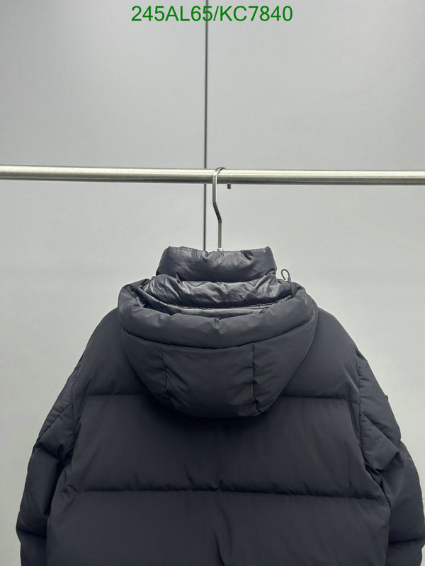 Moncler-Down jacket Men Code: KC7840 $: 245USD