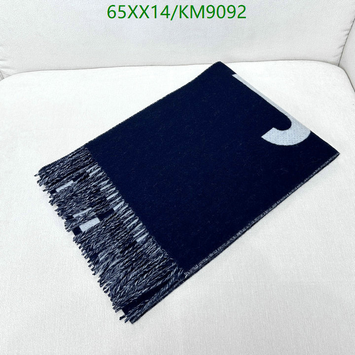 Jacquemus-Scarf Code: KM9092 $: 65USD