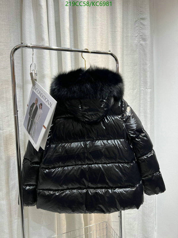 Moncler-Down jacket Women Code: KC6981 $: 219USD