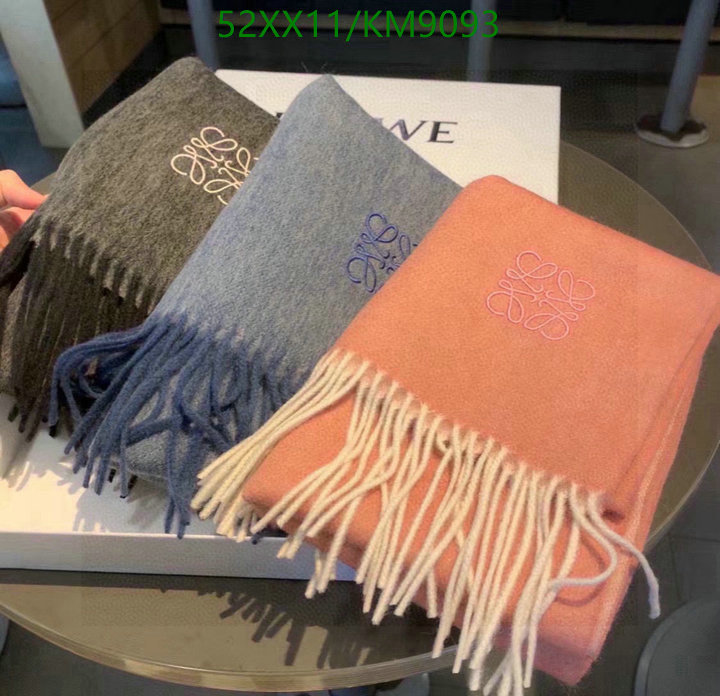 Loewe-Scarf Code: KM9093 $: 52USD