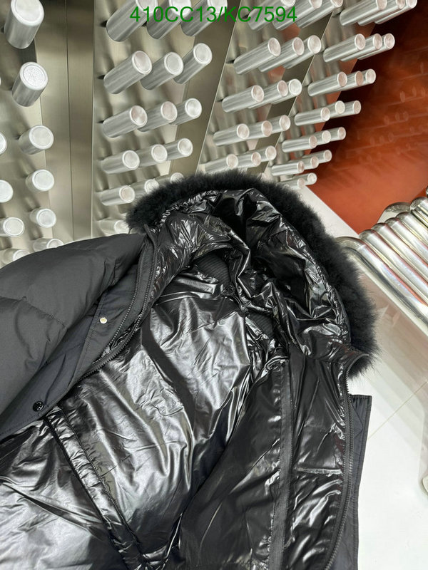 Moncler-Down jacket Women Code: KC7594 $: 410USD