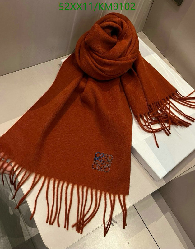 Loewe-Scarf Code: KM9102 $: 52USD