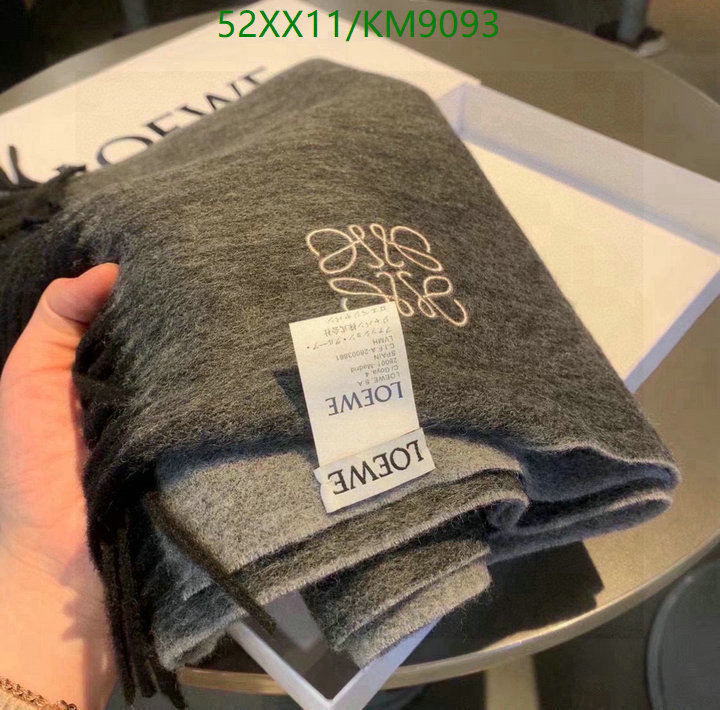 Loewe-Scarf Code: KM9093 $: 52USD