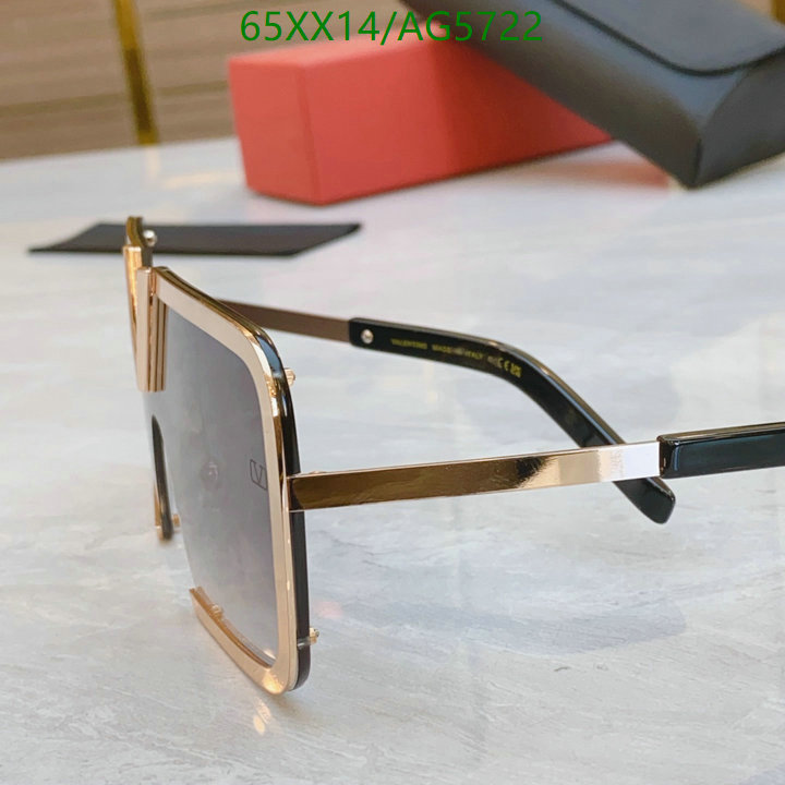 Valentino-Glasses Code: AG5722 $: 65USD