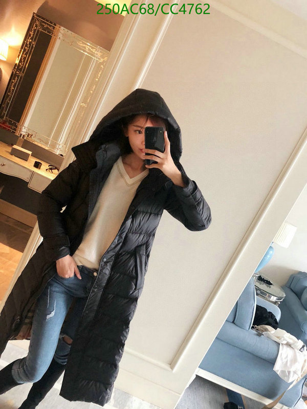 Burberry-Down jacket Women Code: CC4762 $: 250USD