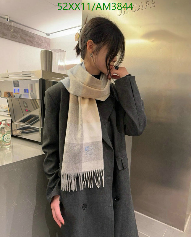 Loewe-Scarf Code: AM3844 $: 52USD