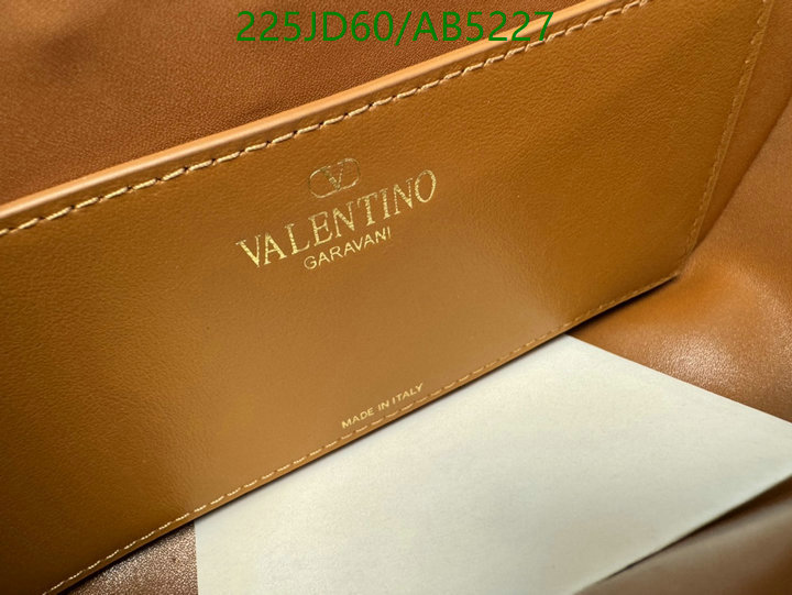 Valentino-Bag-Mirror Quality Code: AB5227 $: 225USD