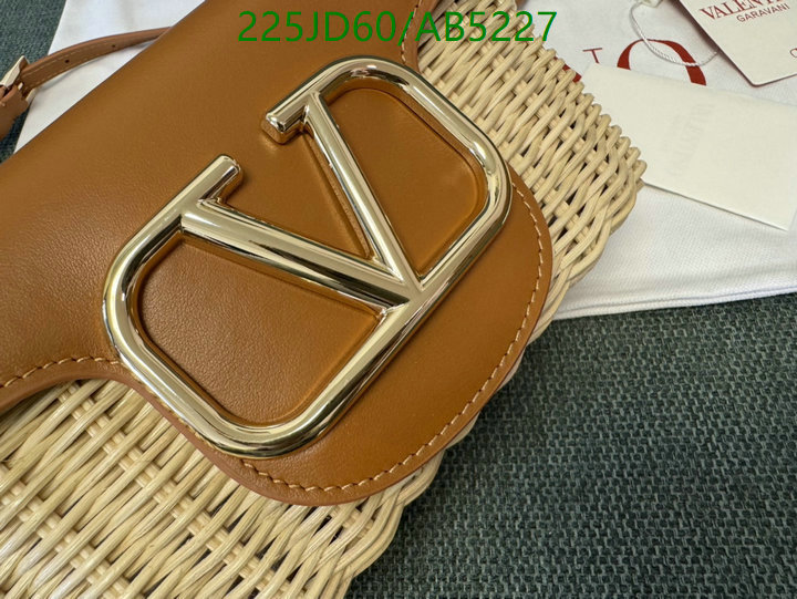 Valentino-Bag-Mirror Quality Code: AB5227 $: 225USD