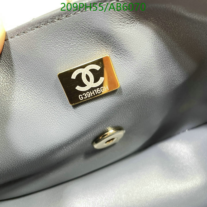 Chanel-Bag-Mirror Quality Code: AB6070 $: 209USD