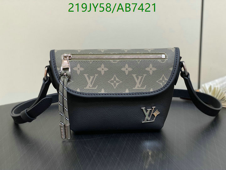 LV-Bag-Mirror Quality Code: AB7421