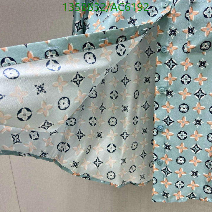 LV-Clothing Code: AC6192 $: 135USD