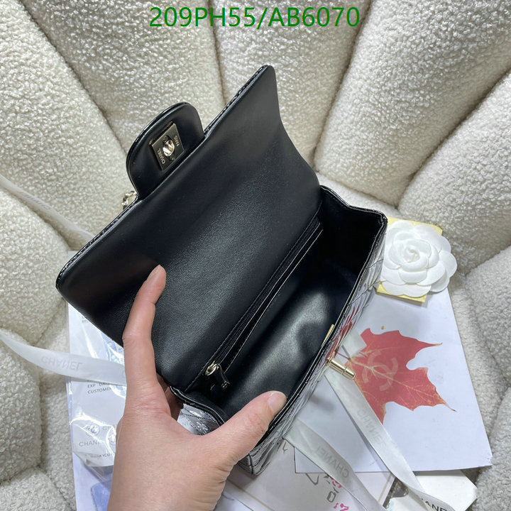 Chanel-Bag-Mirror Quality Code: AB6070 $: 209USD