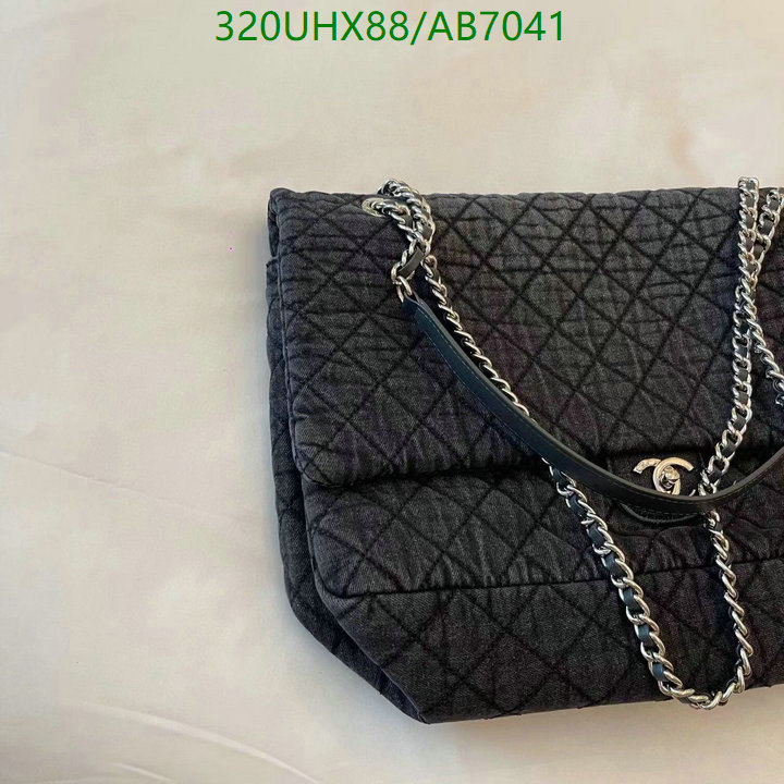 Chanel-Bag-Mirror Quality Code: AB7041 $: 320USD