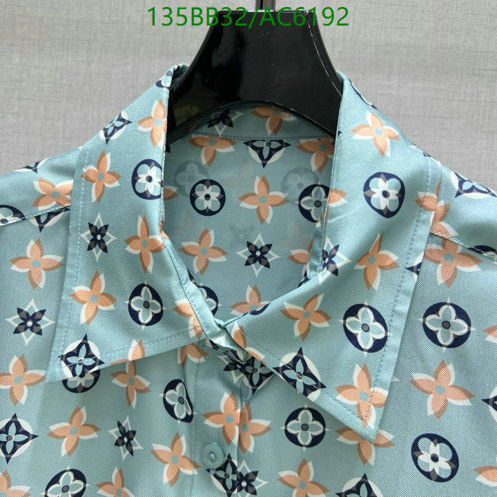 LV-Clothing Code: AC6192 $: 135USD