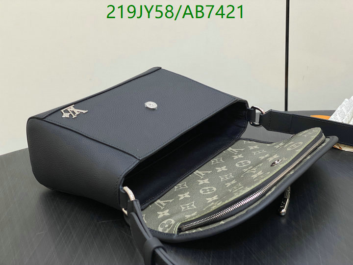 LV-Bag-Mirror Quality Code: AB7421