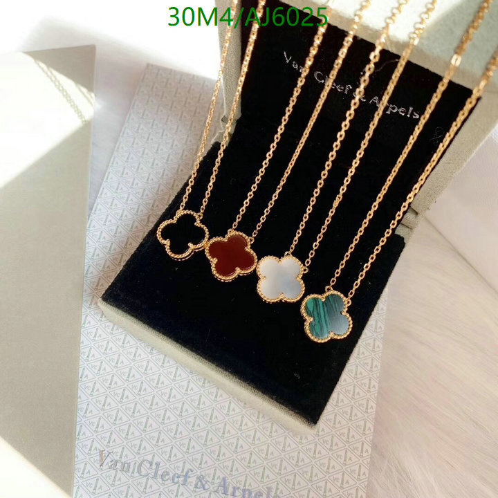 Van Cleef & Arpels-Jewelry Code: AJ6025 $: 30USD