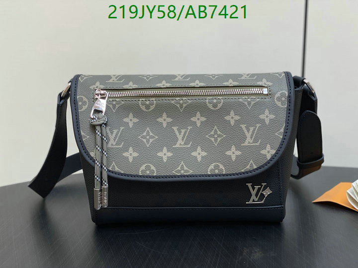 LV-Bag-Mirror Quality Code: AB7421