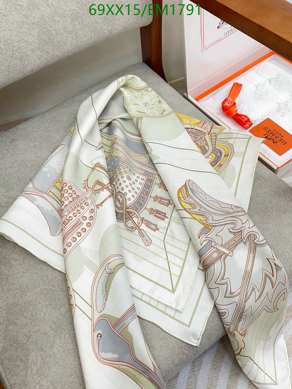 Hermes-Scarf Code: EM1791 $: 69USD