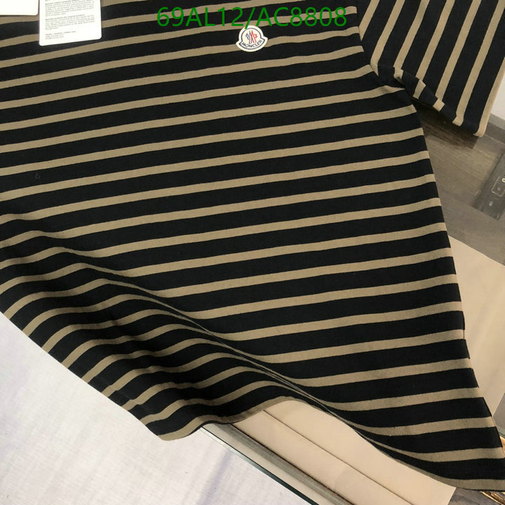 Moncler-Clothing Code: AC8808 $: 69USD