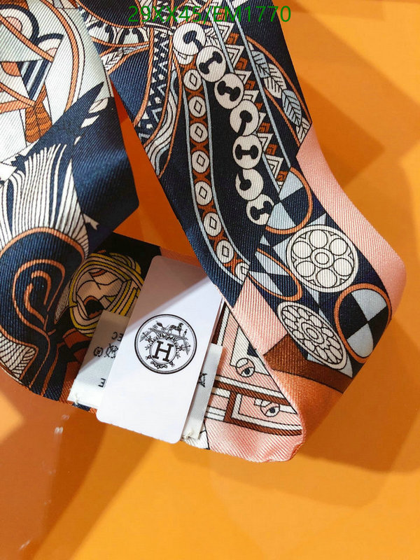 Hermes-Scarf Code: EM1770 $: 29USD