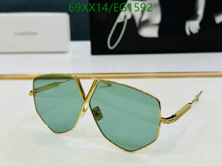 Valentino-Glasses Code: EG1592 $: 69USD