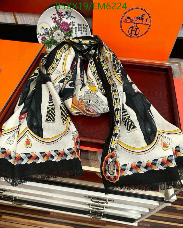 Hermes-Scarf Code: EM6224 $: 85USD