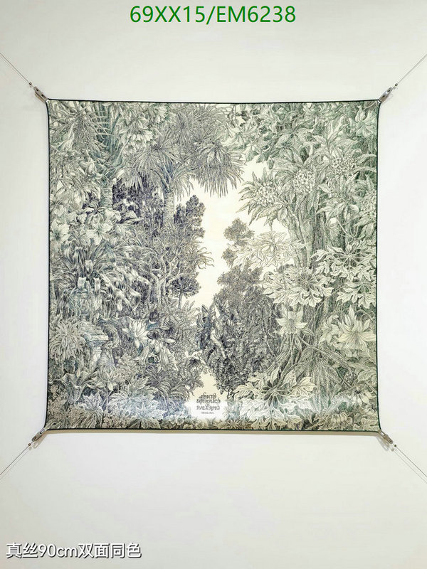Hermes-Scarf Code: EM6238 $: 69USD