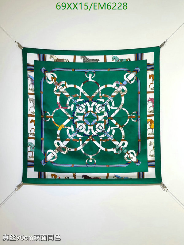 Hermes-Scarf Code: EM6228 $: 69USD