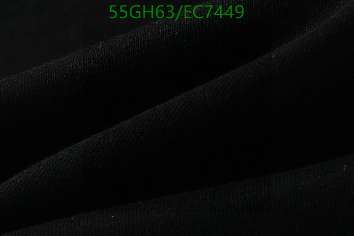 Moncler-Clothing Code: EC7449 $: 55USD