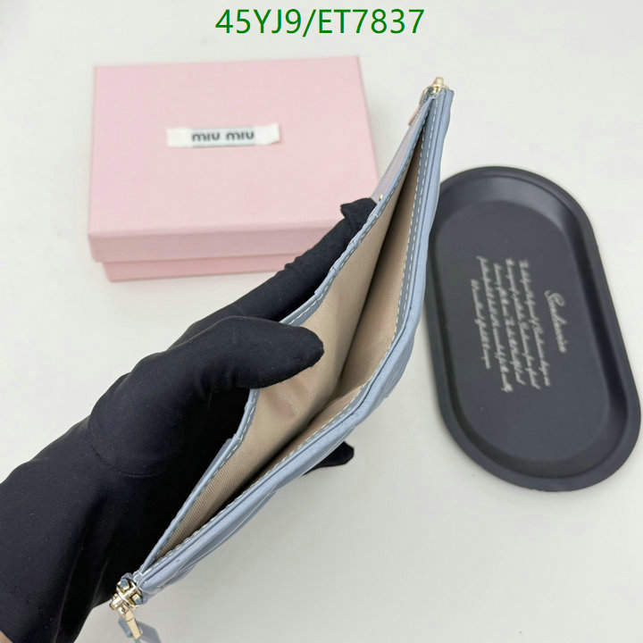 Miu Miu-Wallet-4A Quality Code: ET7837 $: 45USD