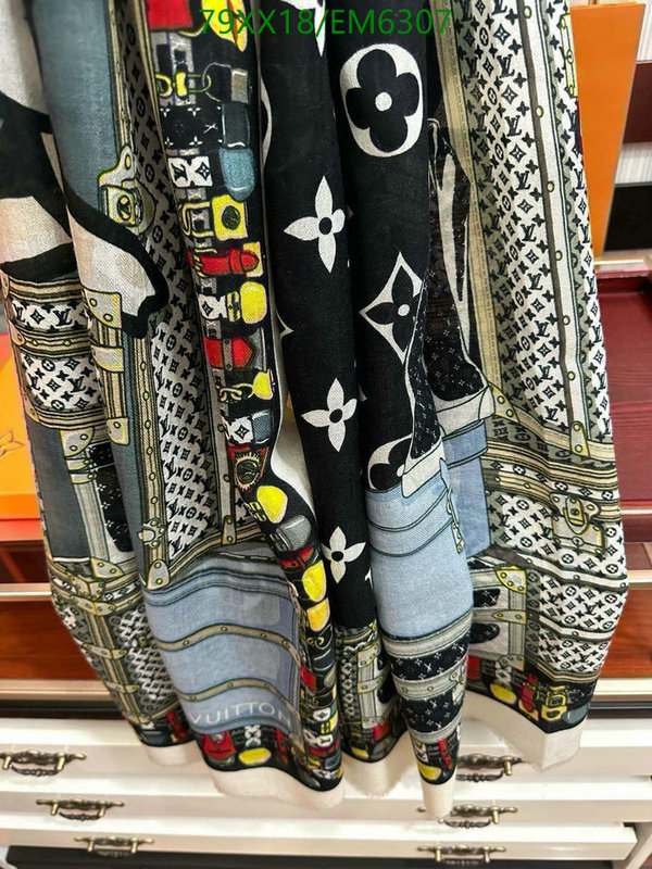 LV-Scarf Code: EM6307 $: 79USD