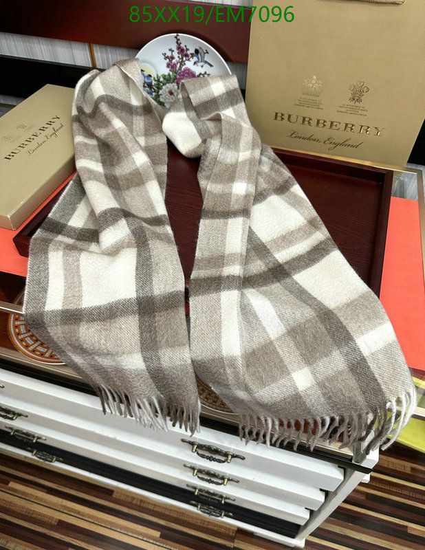 Burberry-Scarf Code: EM7096 $: 85USD