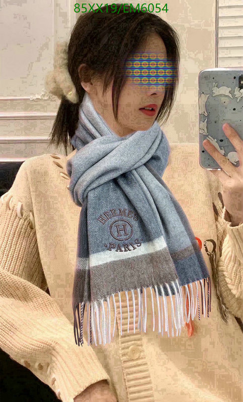 Burberry-Scarf Code: EM6054 $: 85USD