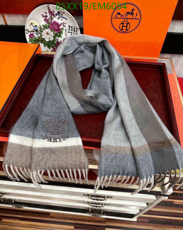 Burberry-Scarf Code: EM6054 $: 85USD
