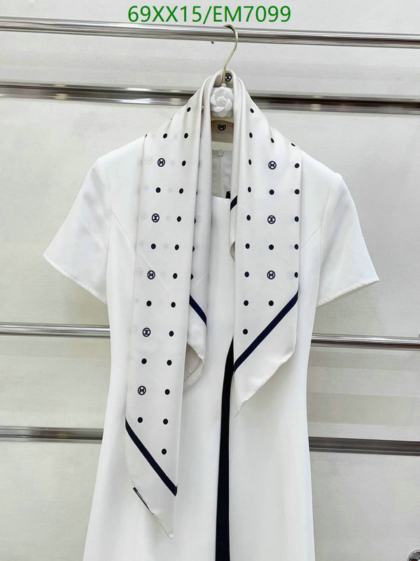 Chanel-Scarf Code: EM7099 $: 69USD