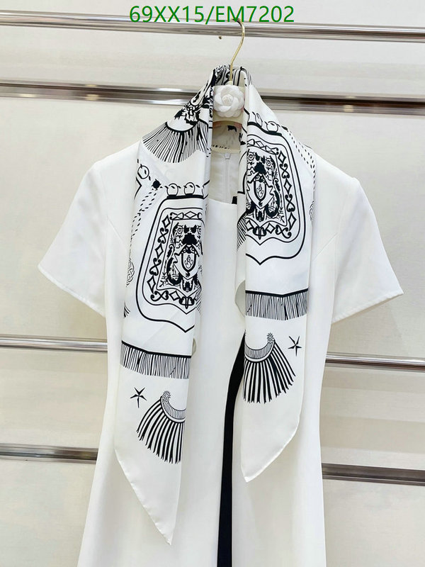 Hermes-Scarf Code: EM7202 $: 69USD