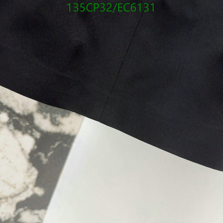 LV-Clothing Code: EC6131 $: 135USD