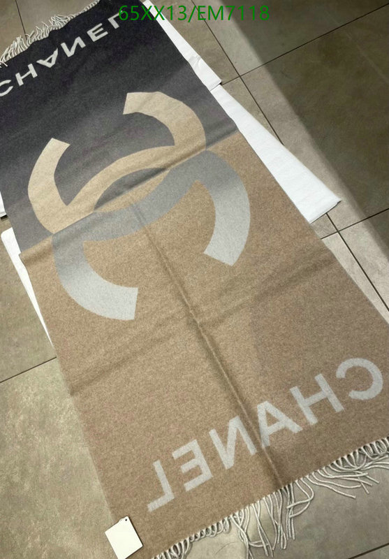 Chanel-Scarf Code: EM7118 $: 65USD