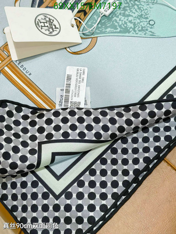 Hermes-Scarf Code: EM7197 $: 69USD