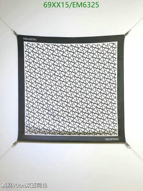 Valentino-Scarf Code: EM6325 $: 69USD