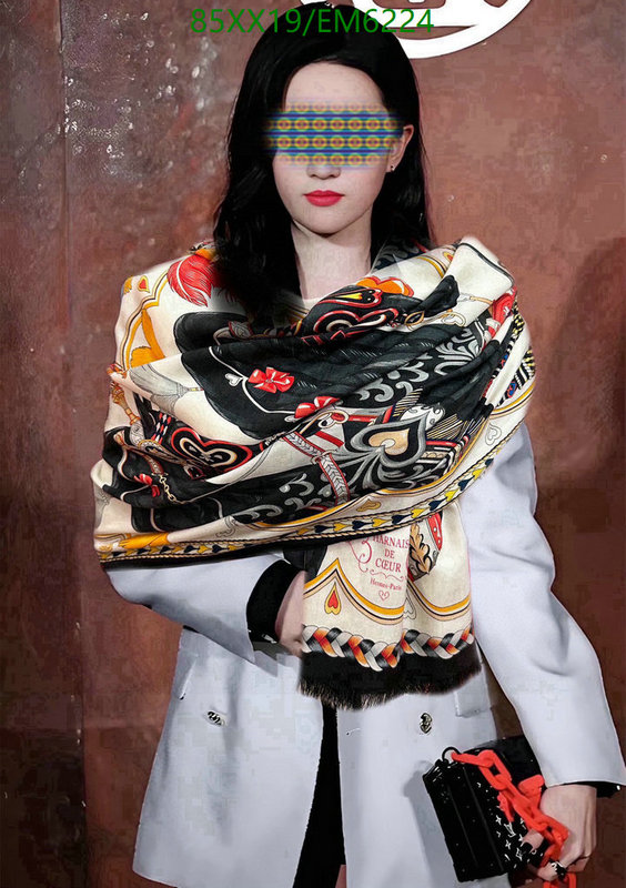 Hermes-Scarf Code: EM6224 $: 85USD